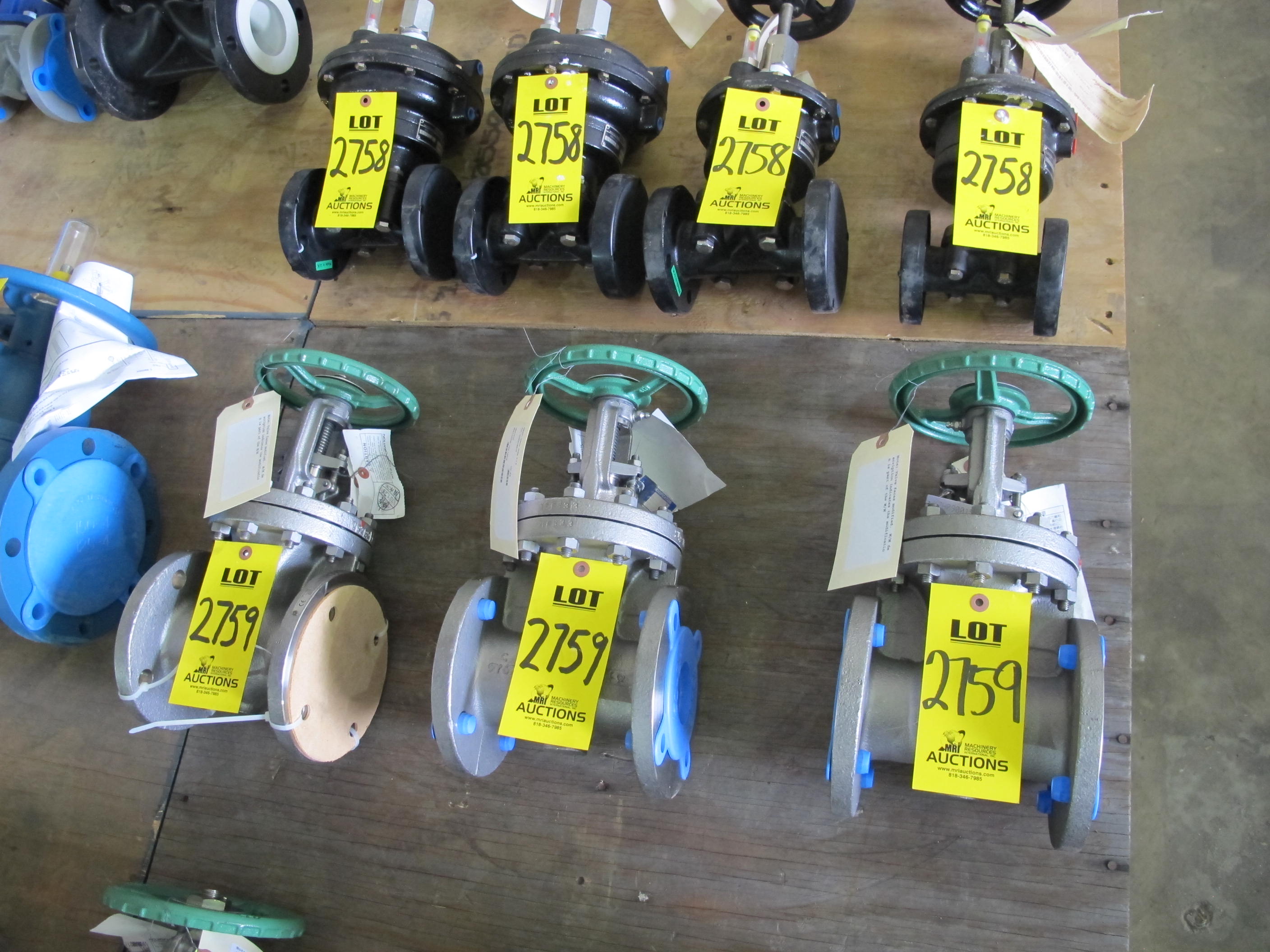 LOT (3) VALVES, GATE TYPE, 2-1/2" SIZE, 150 LB RATING, 316 SS MATERIAL, FF FLG CONNECTIONS, ASTM A351, GRADE CF8M SPECIFICATION, BOLTEDBONNET, OS.Y, INTEGRAL SEAT STYLE, 316 SS TRIM, HANDWHEEL OPERATOR. PART # 150UMAM (W-51) LOADING & HANDLING FEE $15-